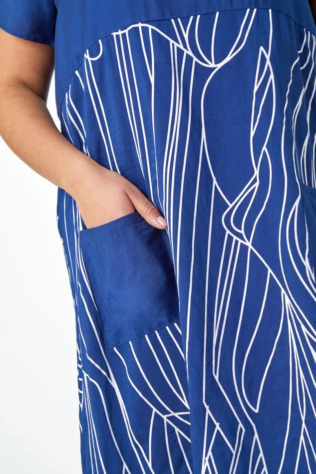 Women Navy Curve Contrast Print Pocket TShirt Dress Roman Dresses