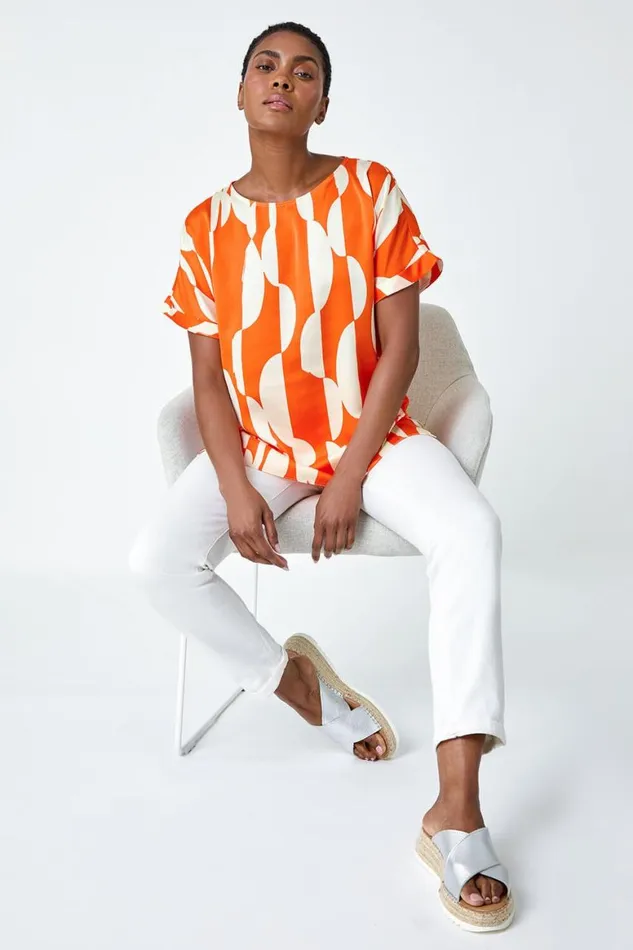 Women Orange Geometric Print Woven Top Roman Tops