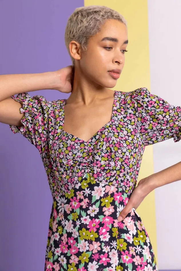 Women Pink Contrast Floral Print Tea Dress Roman Dresses