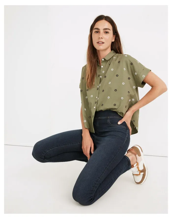 Women Pull On Skinny Jeans In Wisteria Wash Wisteria Wash Madewell Jeans