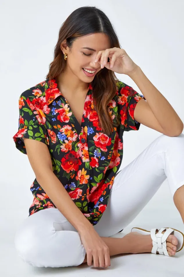 Women Red Floral Button Short Sleeve VNeck Shirt Roman Tops
