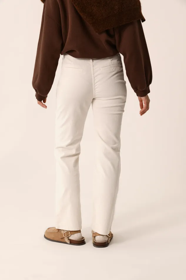 Women Trousers Loumo Creme Pantalon Velours Blanc Crme Des Petits Hauts Trousers and Jumpsuits