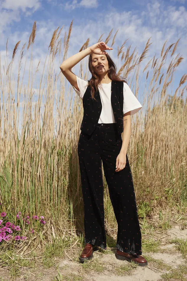 Women Waistcoat Timon Bloom Veste Polyester Velours Noir Des Petits Hauts Coats and Jackets Women Waistcoat Timon Bloom Veste Polyester Velours Noir Des Petits Hauts Coats and Jackets